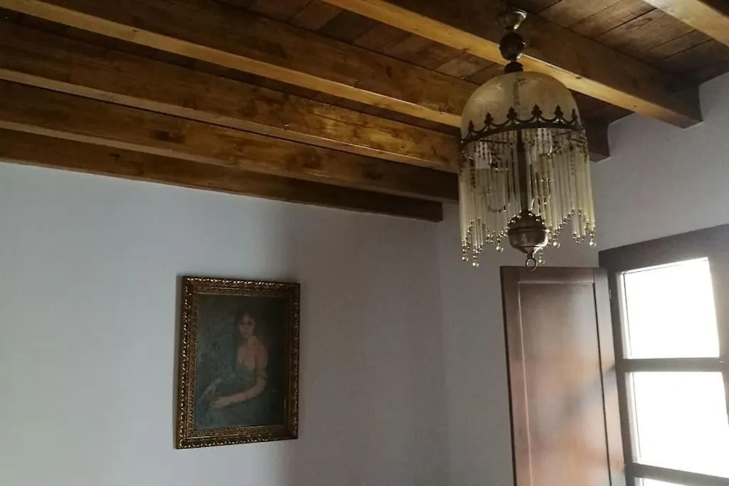 Cerca De La Alhambra, La Casa Del Cuento, Primero Granada